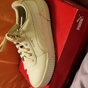 Puma Shoes white
